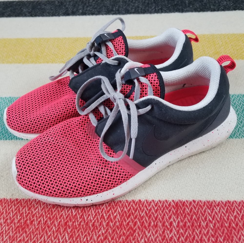 Nike Roshe Run NM BR / Black Pine - Women's size 8